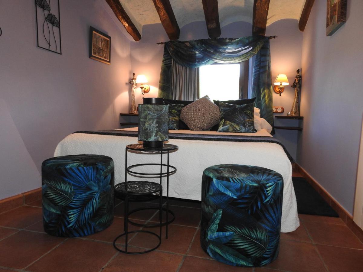 El Molí de Pontons suites con jacuzzi spa Exterior foto