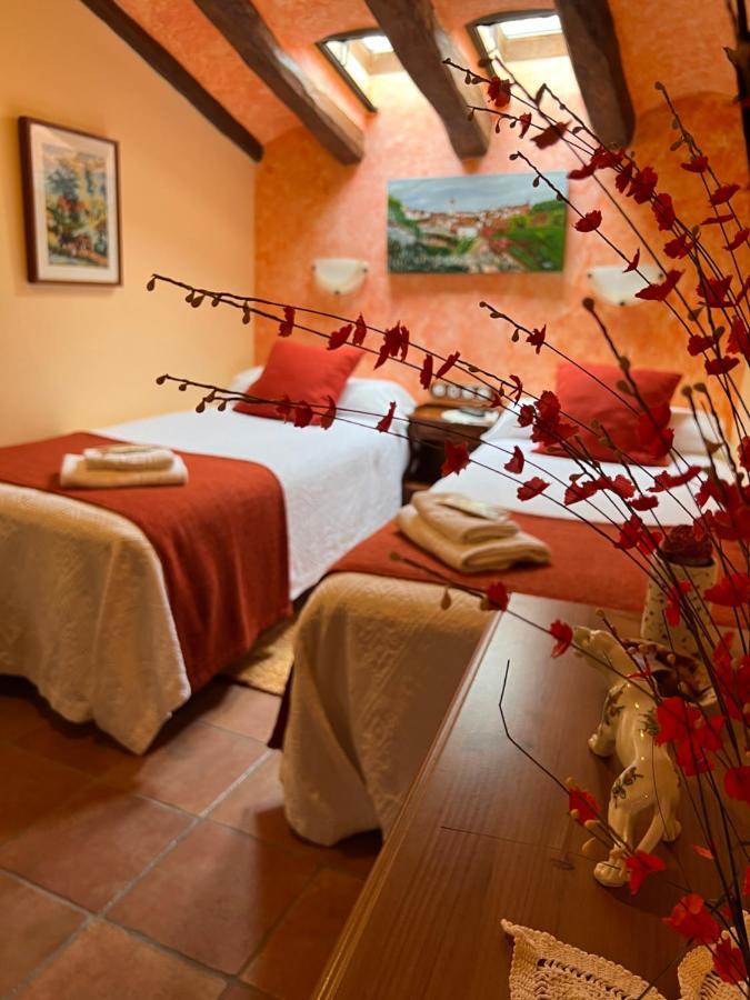 El Molí de Pontons suites con jacuzzi spa Exterior foto